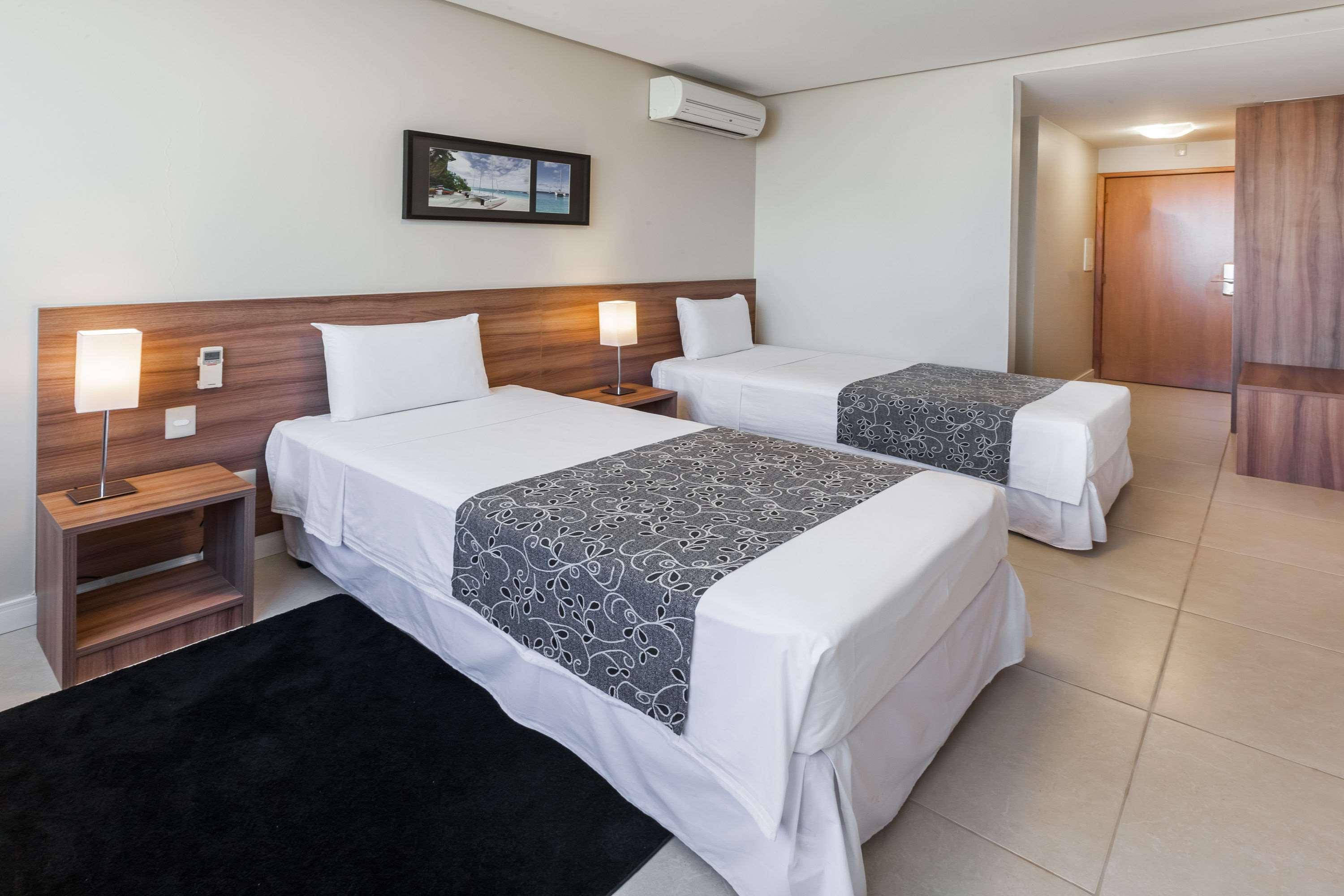 Days Inn By Wyndham Linhares Εξωτερικό φωτογραφία